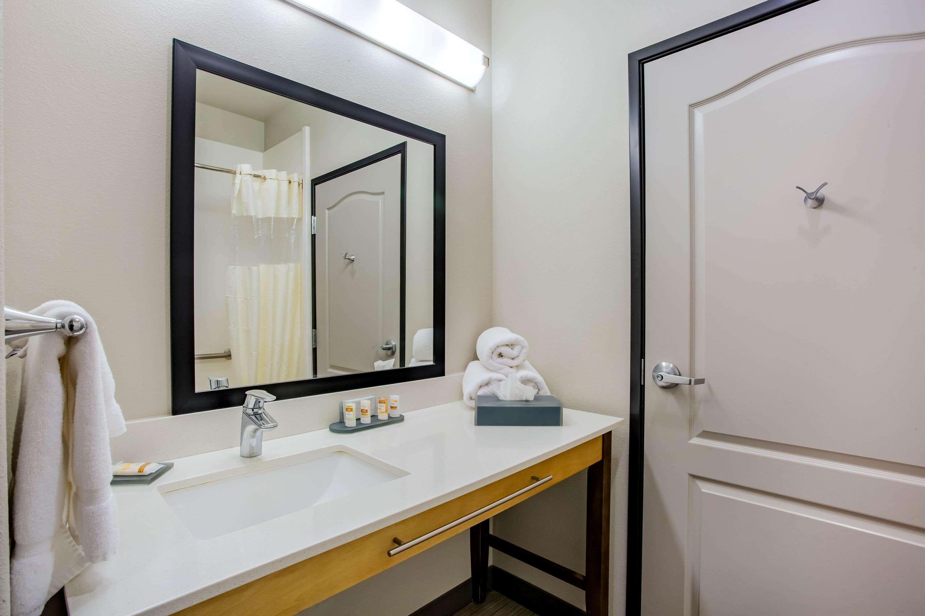 La Quinta By Wyndham Andrews Hotel Bagian luar foto
