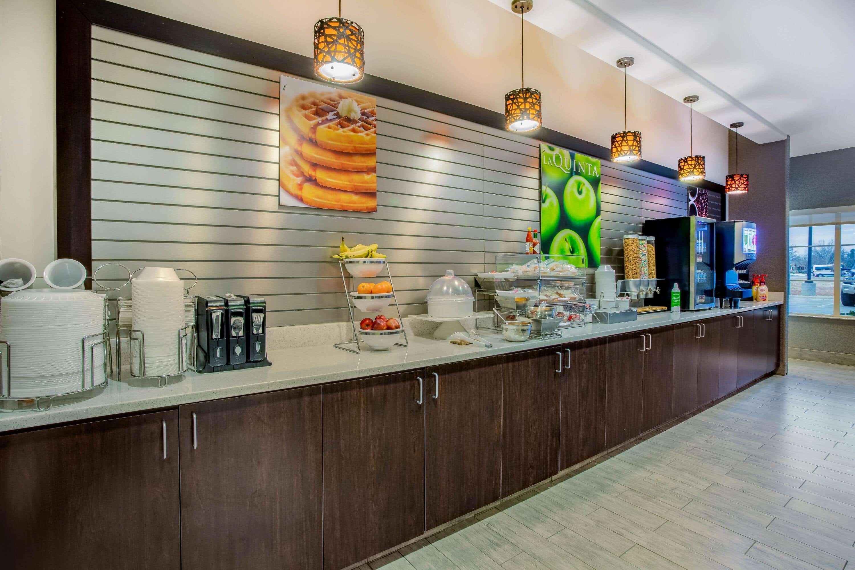 La Quinta By Wyndham Andrews Hotel Bagian luar foto
