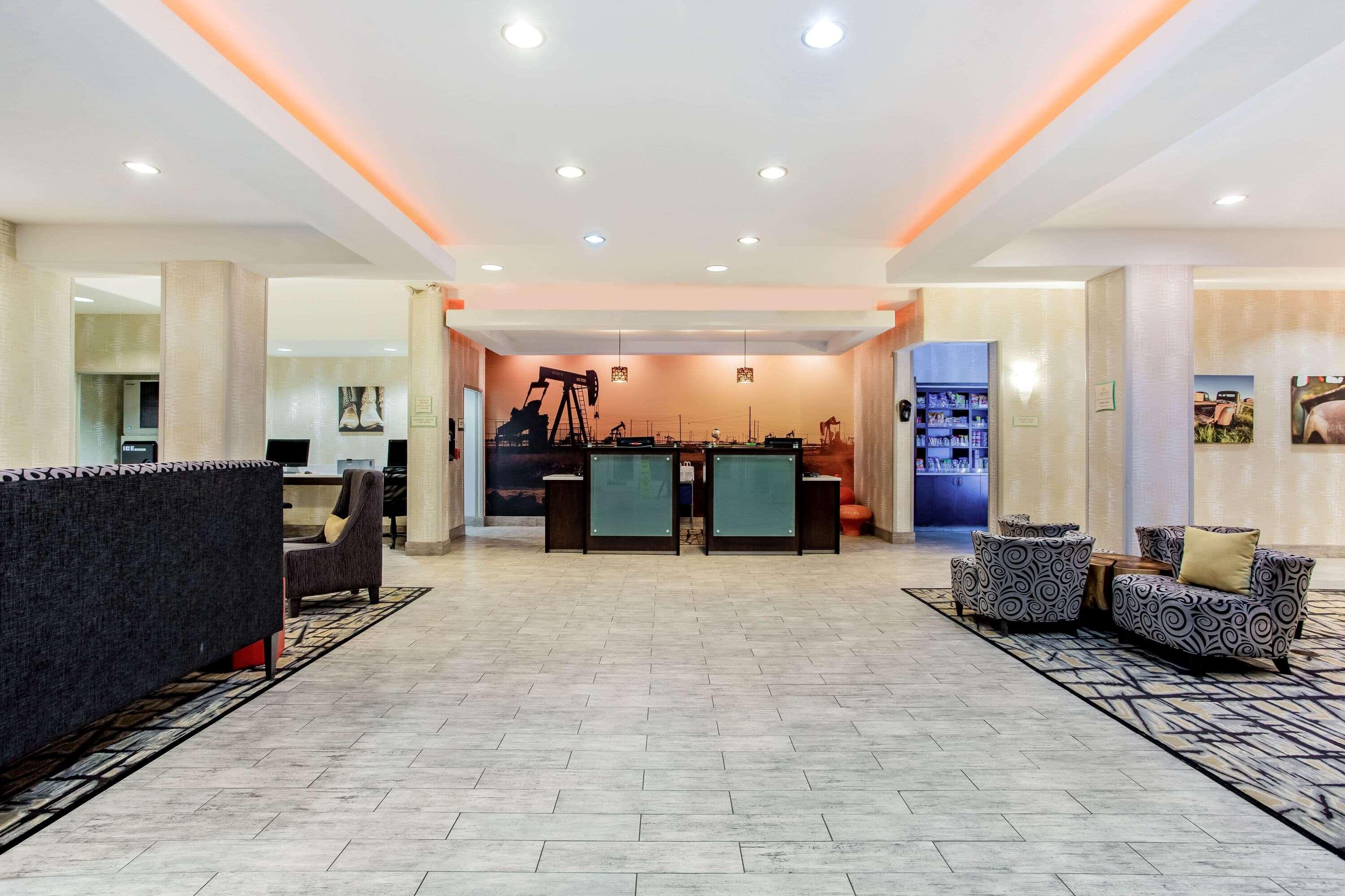 La Quinta By Wyndham Andrews Hotel Bagian luar foto